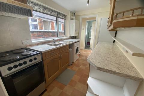 2 bedroom terraced house to rent, Minton Street, Newcastle-under-Lyme, ST4