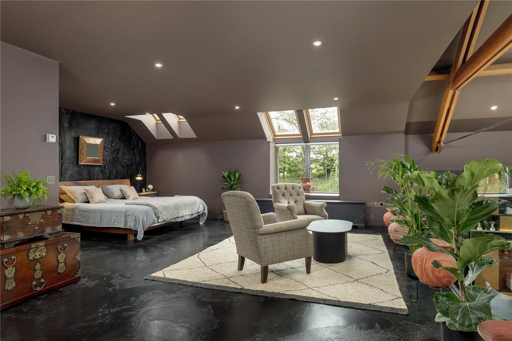 Principal Bedroom