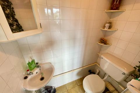 44 Alton Road, Luton, LU1 3NS