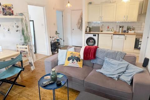 2 bedroom apartment to rent, Kingsland Road, Hackney E2