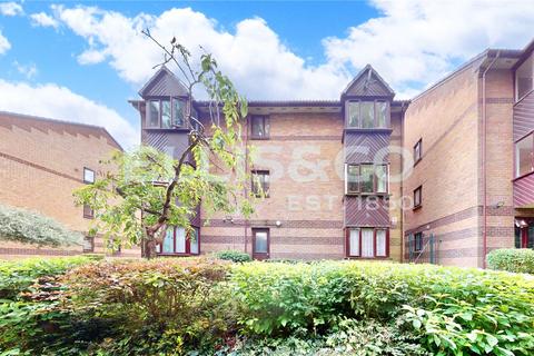 Studio for sale, Harp Island Close, London, NW10