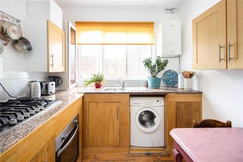Flat 3, 88 Lauriston Road, London, E9 7HA