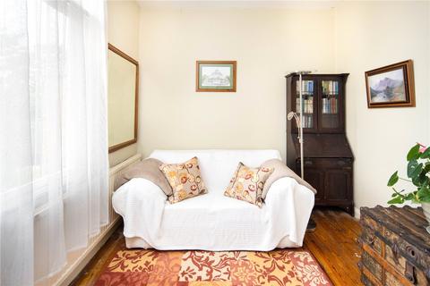Flat 3, 88 Lauriston Road, London, E9 7HA