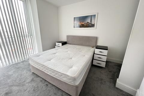 2 bedroom flat to rent, High Street, Stratford, London, E15