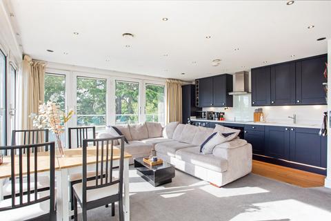 2 bedroom penthouse for sale, Tabard House, 22 Upper Teddington Road, Hampton Wick, Kingston upon Thames KT1