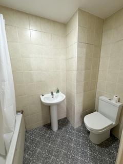1 bedroom in a house share to rent, Rutland Road, Ilford IG1