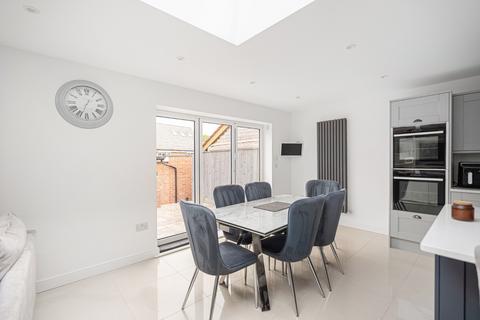 20 Bradbrook Drive, Longfield, DA3 7BF