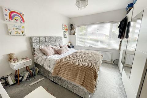 3 bedroom semi-detached house for sale, Aylesbury Road, Solihull B94