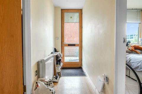 2 bedroom flat for sale, Warwick Road, Old Trafford, Manchester, Greater Manchester, M16 0RZ