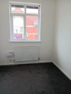 2 bedroom flat to rent, Wynnstay Gardens, Hartlepool