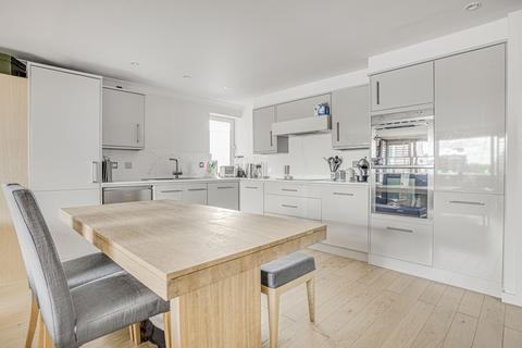 3 bedroom flat for sale, Ferrymans Quay, William Morris Way, London