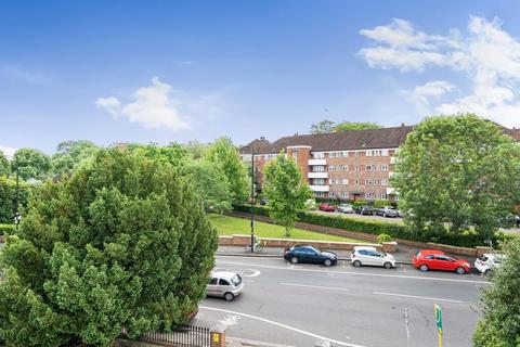 1 bedroom flat for sale, Sheen Road,  Richmond,  TW10