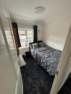 1 bedroom in a house share to rent, Lodge Avenue,  Dagenham, RM8