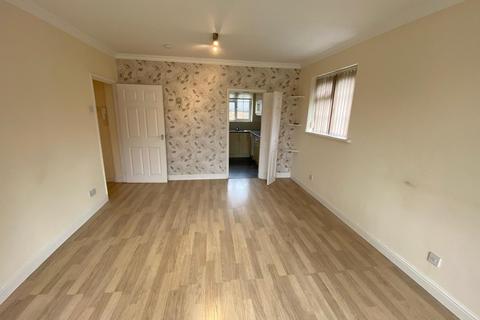 2 bedroom apartment for sale, Pinewood Court, Broad Road, Sale, M33 2EN