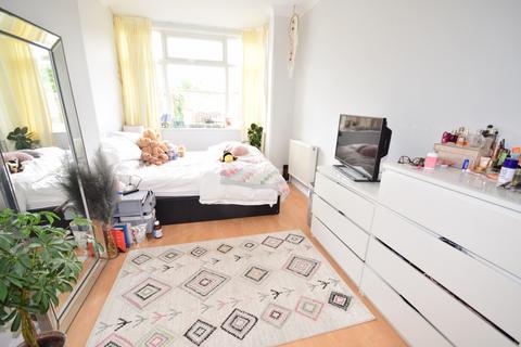 1 bedroom ground floor flat to rent, Ophir Road Portsmouth PO2