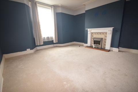 5 bedroom terraced house to rent, South Street, Newport, Barnstaple, EX32