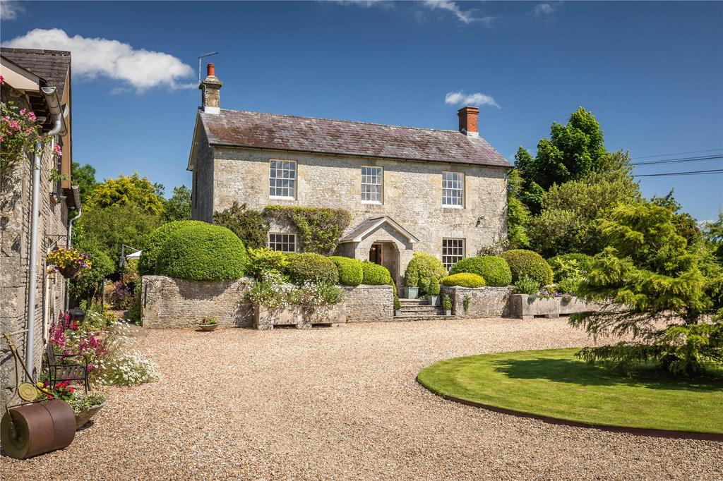 Pretty Farmhouse