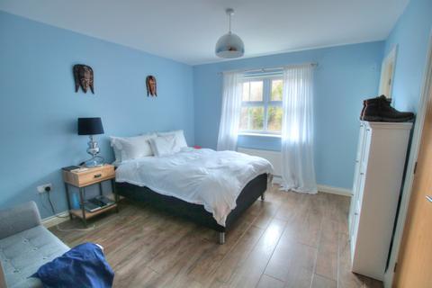 2 bedroom flat to rent, Spencer Court, Newburn, Newcastle upon Tyne, NE15