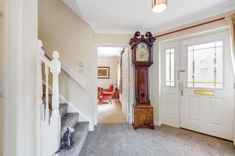 3 Curtis Drive, Blackwood, Lanark, ML11 9GD