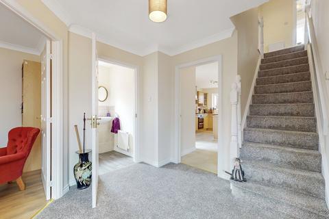 3 Curtis Drive, Blackwood, Lanark, ML11 9GD