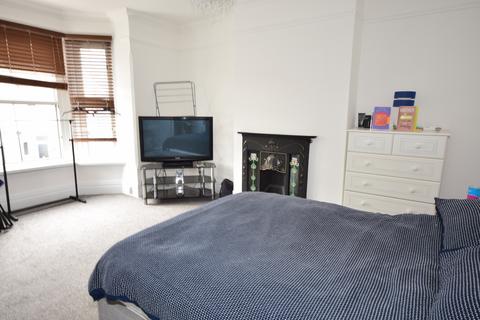 2 bedroom apartment to rent, Ophir Road Portsmouth PO2