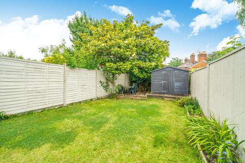 48 Denzil Road, Guildford, GU2 7NG