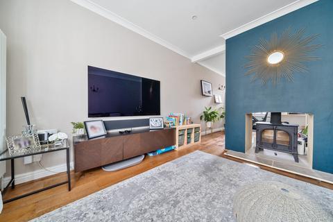 48 Denzil Road, Guildford, GU2 7NG