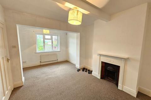 3 bedroom terraced house to rent, Butts Batch, Wrington