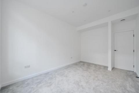 2 bedroom apartment to rent, Golden Cross,  City Centre,  OX1