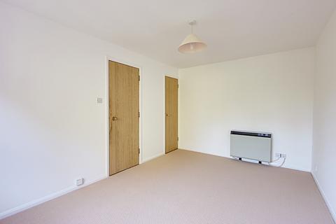 Studio for sale, Waterside, Uxbridge UB8