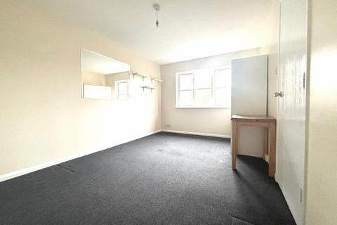 undefined, Waterside, Uxbridge UB8