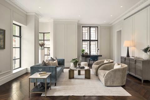 undefined, Knightsbridge Gate, Apartment 1, 1 William Street, London, SW1X