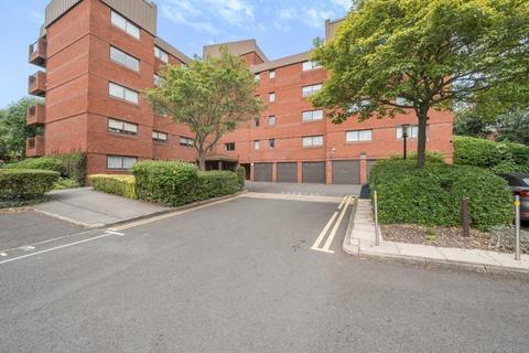 2 bedroom flat for sale, Spencer Close,  Finchley,  N3