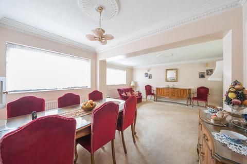 2 bedroom flat for sale, Spencer Close,  Finchley,  N3