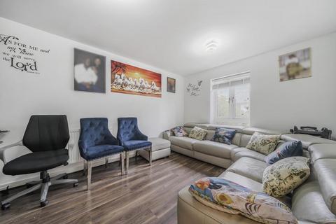 3 bedroom end of terrace house for sale, Basingstoke,  Hampshire,  RG23