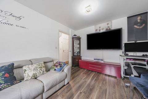 3 bedroom end of terrace house for sale, Basingstoke,  Hampshire,  RG23