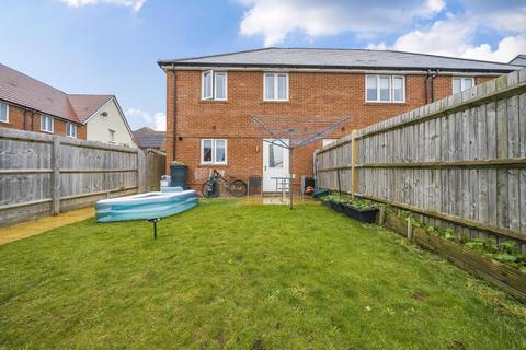 3 bedroom end of terrace house for sale, Basingstoke,  Hampshire,  RG23