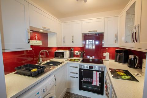 1 bedroom flat for sale, Kings Gardens, Kerslakes Court, Honiton