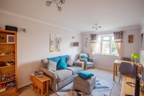 1 bedroom flat for sale, Kings Gardens, Kerslakes Court, Honiton