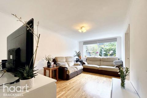 3 bedroom end of terrace house for sale, Cottesmore, Bracknell