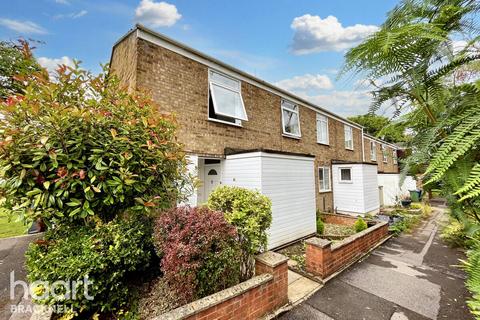 3 bedroom end of terrace house for sale, Cottesmore, Bracknell