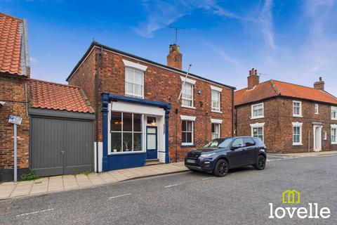 undefined, High Street, North Lincolnshire DN18