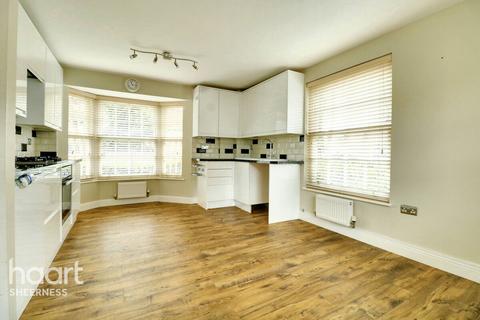 2 bedroom apartment for sale, Haywood Avenue, Sheerness