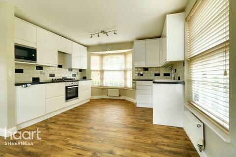 2 bedroom apartment for sale, Haywood Avenue, Sheerness
