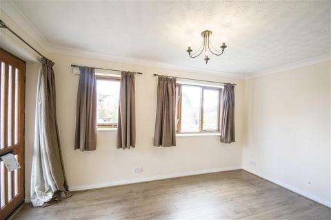 1 bedroom terraced house to rent, Johnson Close, Bedford MK43