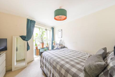 1 bedroom flat for sale, Caraway Heights, Canary Wharf, London, E14