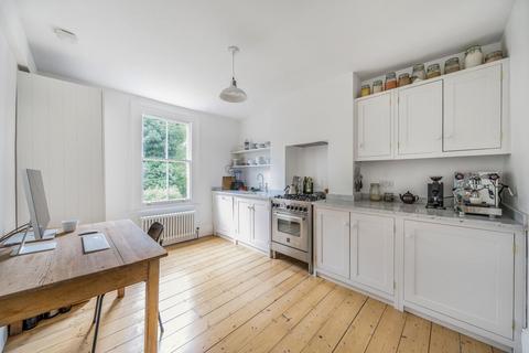 2 bedroom flat for sale, Dickenson Road, Crouch End