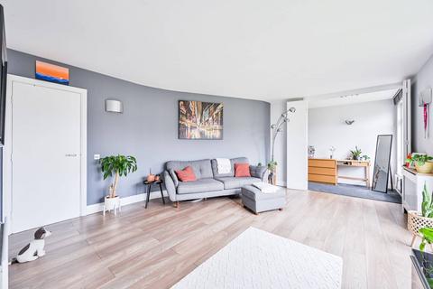 2 bedroom flat to rent, Bow Quarter, Bow, London, E3