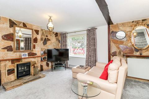 3 bedroom semi-detached house for sale, Golden Oak Close, Farnham Common, Buckinghamshire, SL2