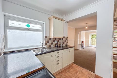 2 bedroom property for sale, Springfield Terrace, New Inn, NP4